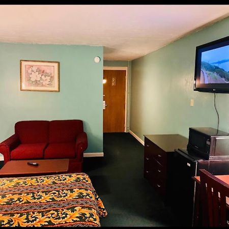 Economy Inn Of Greenville, Near Ecu Health Center Экстерьер фото